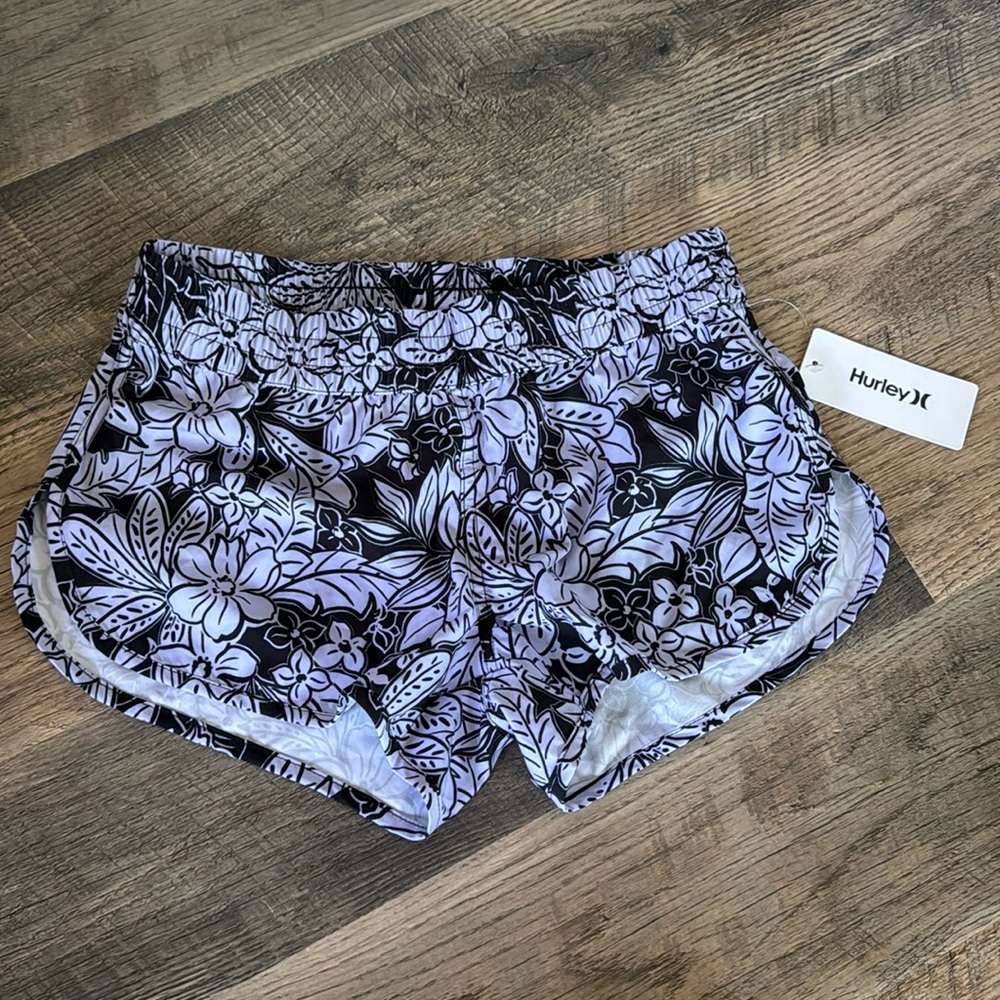 NWT hurley board shorts woman’s size small